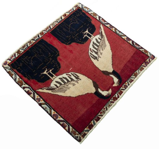Close-up detail of 2000s Shiraz rug from Iran / Persia showing Wool weave
