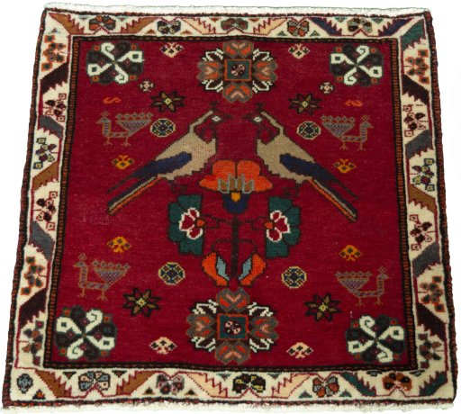 Surface texture of 2000s Shiraz rug with natural Wool and intricate pattern
