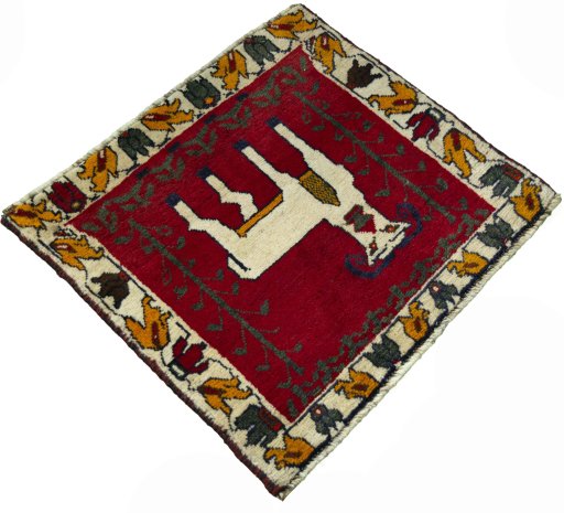 Close-up detail of 2000s Shiraz rug from Iran / Persia showing Wool weave