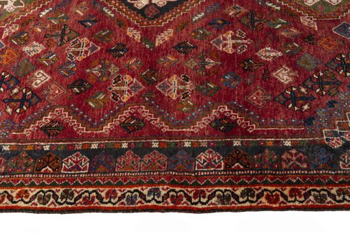 Close-up detail of 2000s Shiraz rug from Iran / Persia showing Wool weave