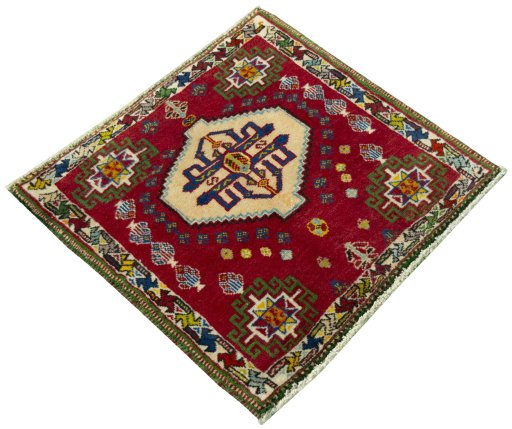 Close-up detail of 2000s Shiraz rug from Iran / Persia showing Wool weave