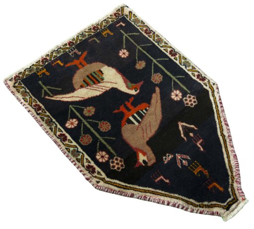 Close-up detail of 2000s Shiraz rug from Iran / Persia showing Wool weave
