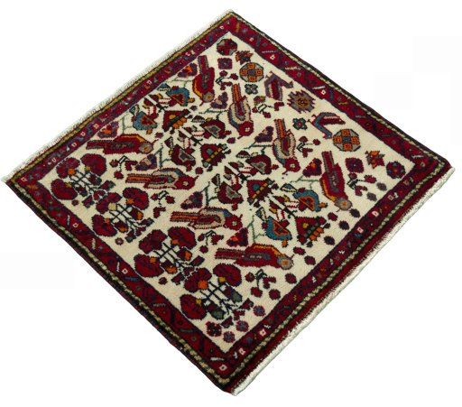 Close-up detail of 2000s Shiraz rug from Iran / Persia showing Wool weave