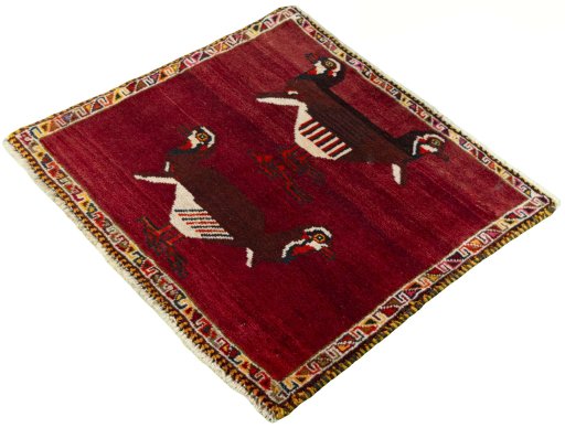 Corner detail of 2000s Shiraz rug showing border pattern and Wool pile