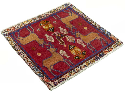 Close-up detail of 2000s Shiraz rug from Iran / Persia showing Wool weave