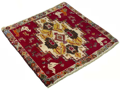 Close-up detail of 2000s Shiraz rug from Iran / Persia showing Wool weave
