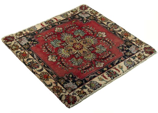 Close-up detail of 2000s Shiraz rug from Iran / Persia showing Wool weave