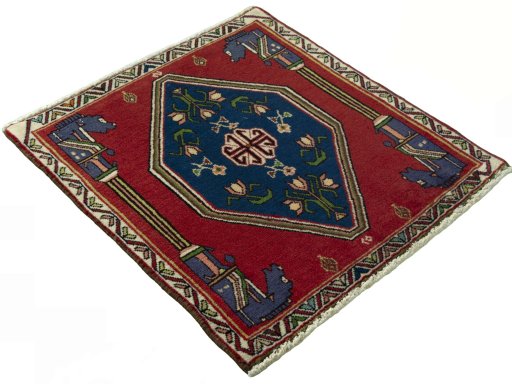 Close-up detail of 2000s Shiraz rug from Iran / Persia showing Wool weave