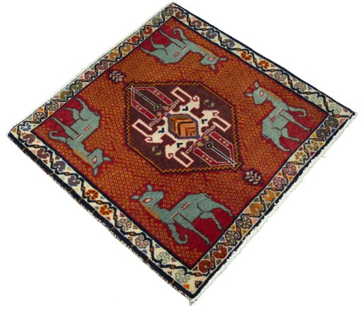 Close-up detail of 2000s Shiraz rug from Iran / Persia showing Wool weave