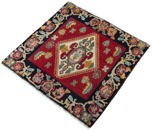 Corner detail of 2000s Shiraz rug showing border pattern and Wool pile