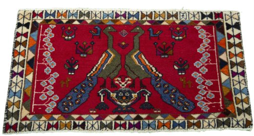 Surface texture of 2000s Shiraz rug with natural Wool and intricate pattern