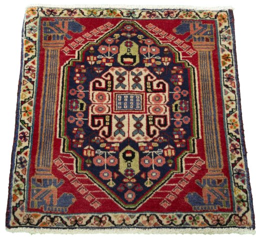 Surface texture of 2000s Shiraz rug with natural Wool and intricate pattern