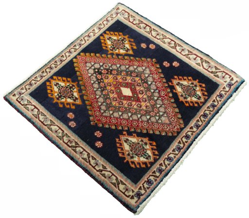 Close-up detail of 2000s Shiraz rug from Iran / Persia showing Wool weave