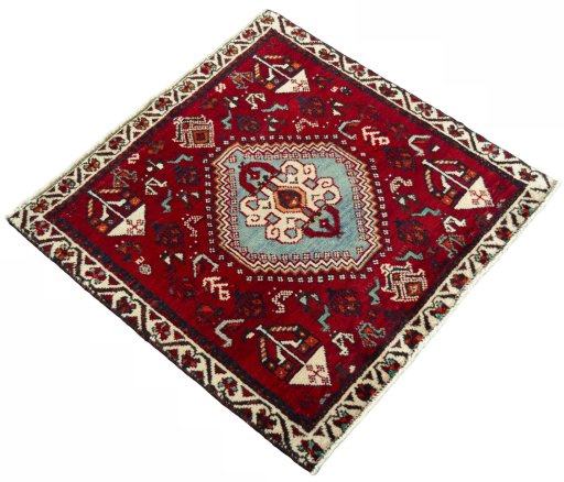 Close-up detail of 2000s Shiraz rug from Iran / Persia showing Wool weave