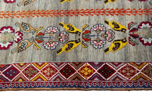 Close-up detail of 1970s Shiraz rug from Iran / Persia showing Wool weave