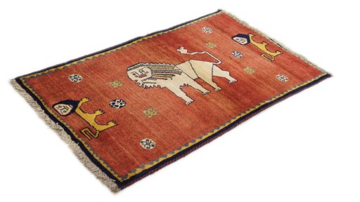 Corner detail of 1990s Shiraz rug showing border pattern and Wool pile