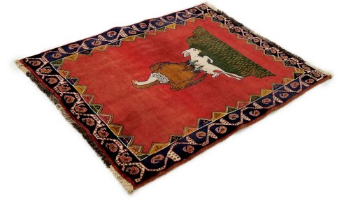 Close-up detail of 1990s Shiraz rug from Iran / Persia showing Wool weave