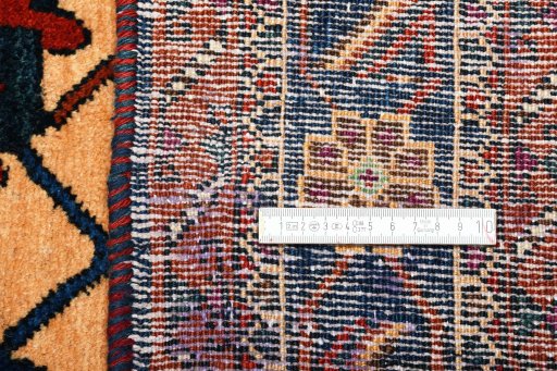 Close-up detail of 1970s Sirjan rug from Iran / Persia showing Wool weave