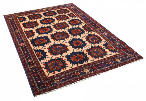 Corner detail of 1970s Sirjan rug showing border pattern and Wool pile