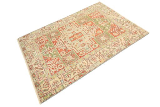 Corner detail of New Sultanabad rug showing border pattern and Wool pile