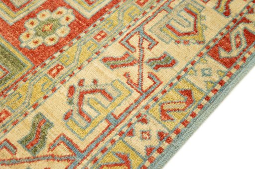 Close-up detail of New Sultanabad rug from Afghanistan showing Wool weave