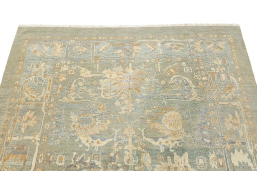 Surface texture of New Sultanabad rug with natural Wool and intricate pattern