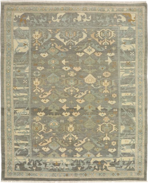 Full view of New Sultanabad rug from Iran / Persia, 311 × 257 cm in Gray tones