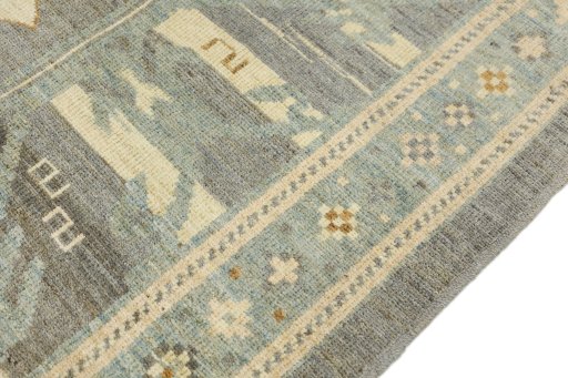 Central medallion detail of New Sultanabad rug from Iran / Persia