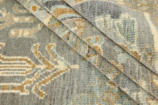 Full view of New Sultanabad rug from Iran / Persia, 307 × 248 cm in Gray tones