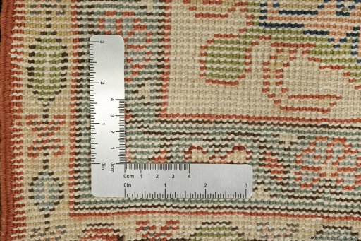 Close-up detail of 1920s Sultanabad rug from Iran / Persia showing Wool weave