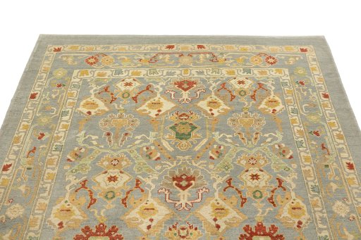 Surface texture of New Sultanabad rug with natural Wool and intricate pattern