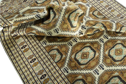 Corner detail of New Torkaman rug showing border pattern and Wool pile
