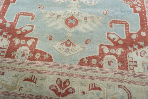 Close-up detail of 1950s Wiss rug from Iran / Persia showing Wool weave
