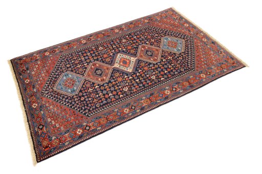 Close-up detail of 1990s Yalameh rug from Iran / Persia showing Wool weave