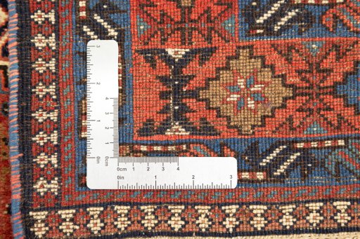 Close-up detail of 1990s Yalameh rug from Iran / Persia showing Wool weave