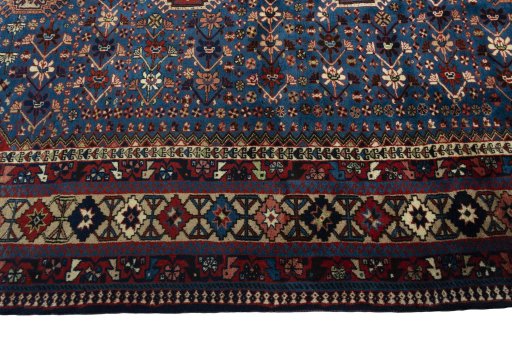 Close-up detail of 1970s Yalameh rug from Iran / Persia showing Wool weave