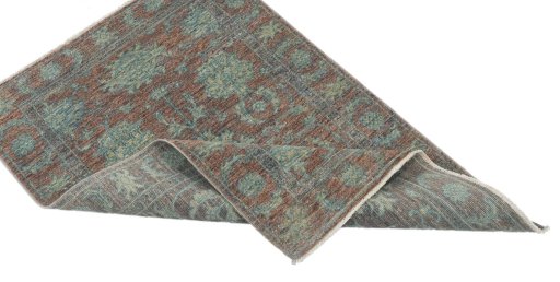 Central medallion detail of New Farahan rug from Pakistan