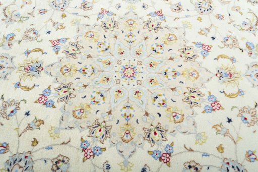Central medallion detail of New Kashan rug from Iran / Persia