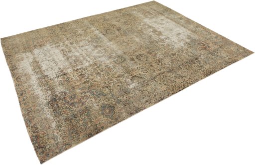Corner detail of 1920s Vintage rug showing border pattern and Wool pile