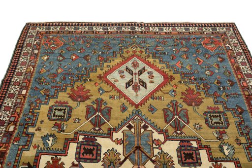 Surface texture of 1900s Vintage rug with natural Wool and intricate pattern