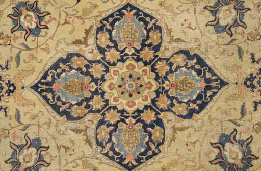 Central medallion detail of 1940s Vintage rug from Iran / Persia