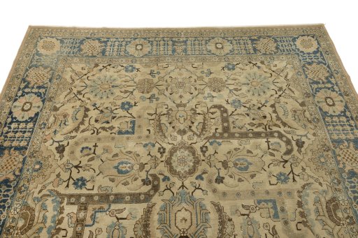 Surface texture of 1920s Vintage rug with natural Wool and intricate pattern