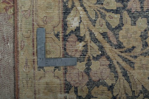 Close-up detail of 1950s Vintage rug from Pakistan showing Wool weave
