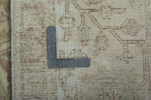 Backside of handmade 1970s Vintage rug showing knot structure and weave density