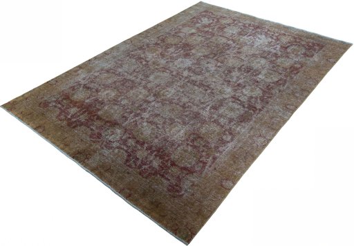 Corner detail of 1970s Vintage rug showing border pattern and Wool pile