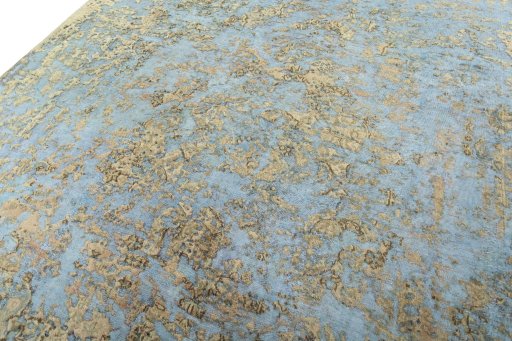 Backside of handmade 1970s Vintage rug showing knot structure and weave density