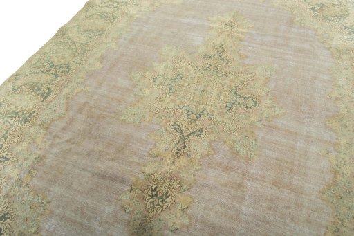 Backside of handmade 1950s Vintage rug showing knot structure and weave density