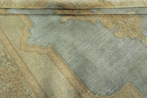 Close-up detail of 1950s Vintage rug from Pakistan showing Wool weave