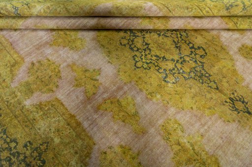 Close-up detail of 1950s Vintage rug from Pakistan showing Wool weave