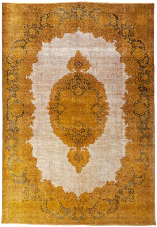 Full view of 1950s Vintage rug from Pakistan, 500 × 342 cm in Yellow tones